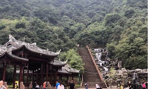 洪雅瓦屋山旅游攻略_洪雅瓦屋山风景区门票价格多少