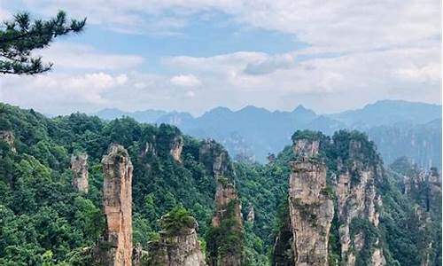 十多万去旅游怎么样_十万左右适合自驾游的车